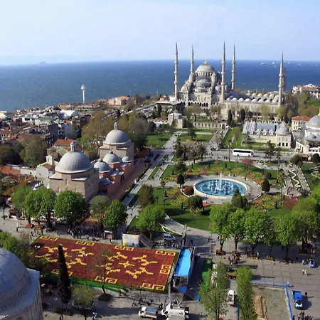 Hagiasophia Donat Aparthotel *