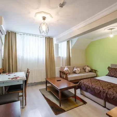 Hagiasophia Donat Aparthotel *